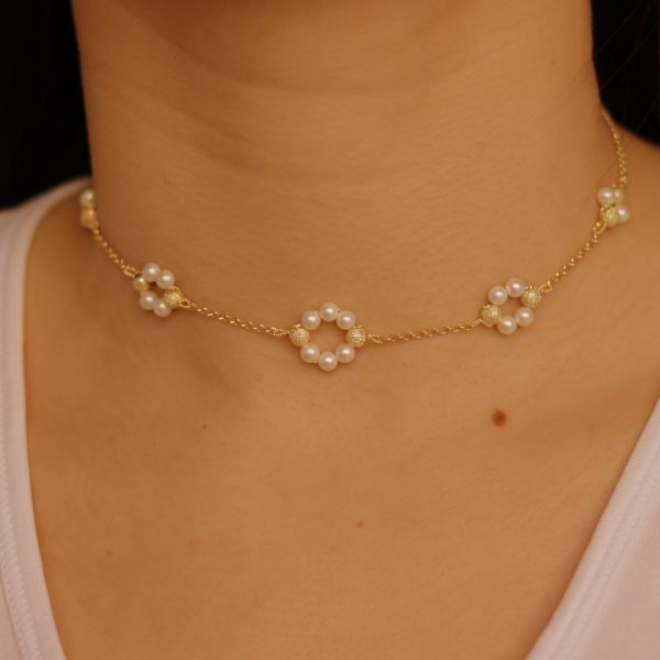14K Yellow Gold Choker with Natural Pearl Flower Motif