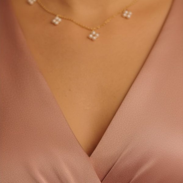 14K Gold Natural Pearl Clover Necklace