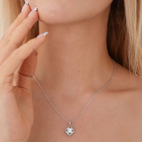 Aurevia Diamond Necklace