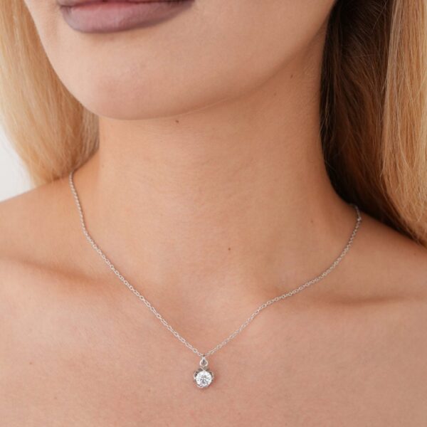 Luméra Hidden Halo Diamond Necklace