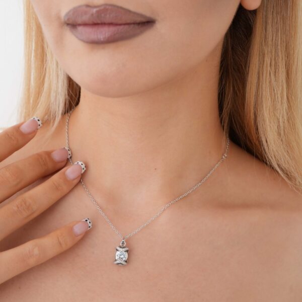 Valtéra Diamond Necklace